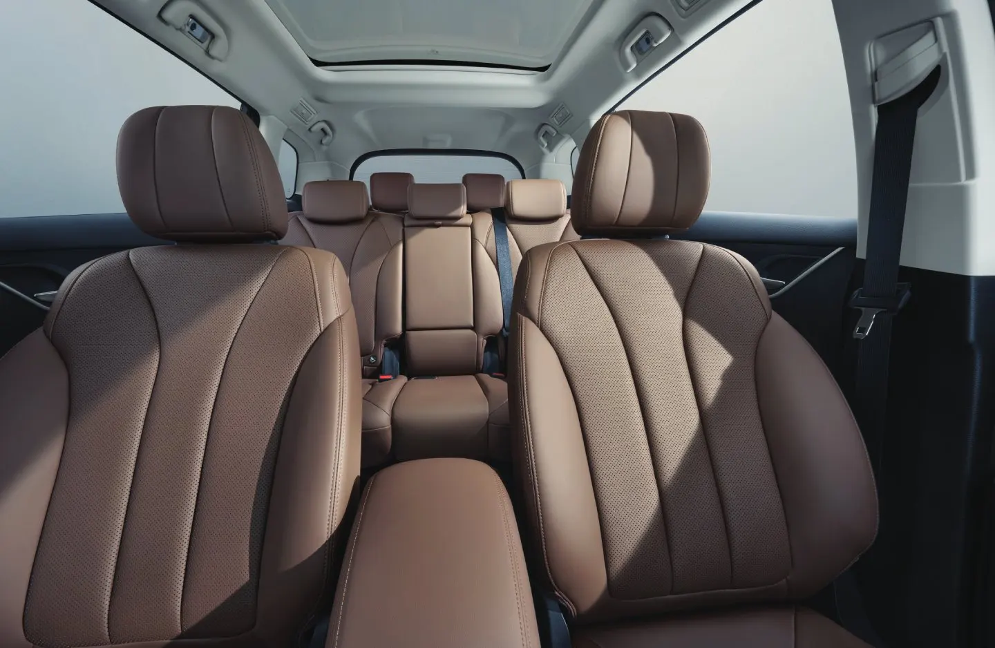 BYD M6 Ergonomic Seats